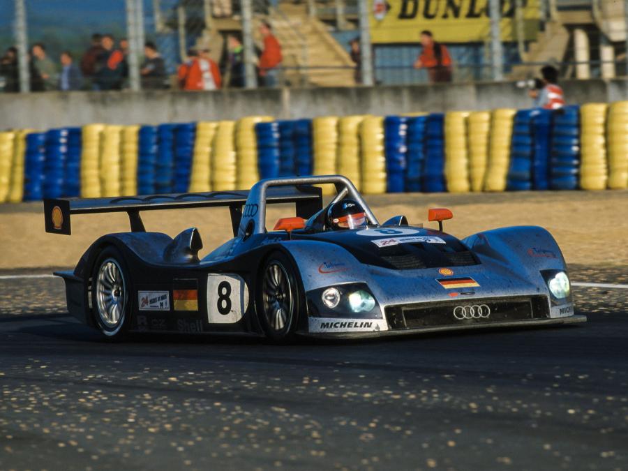  Audi R8R 1999 года  (фото 6 из 19)